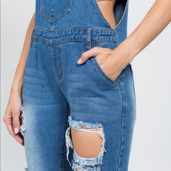 🔥LAST ONE 🔥DISTRESSED DENIM OVERALL - Picture 5 of 5